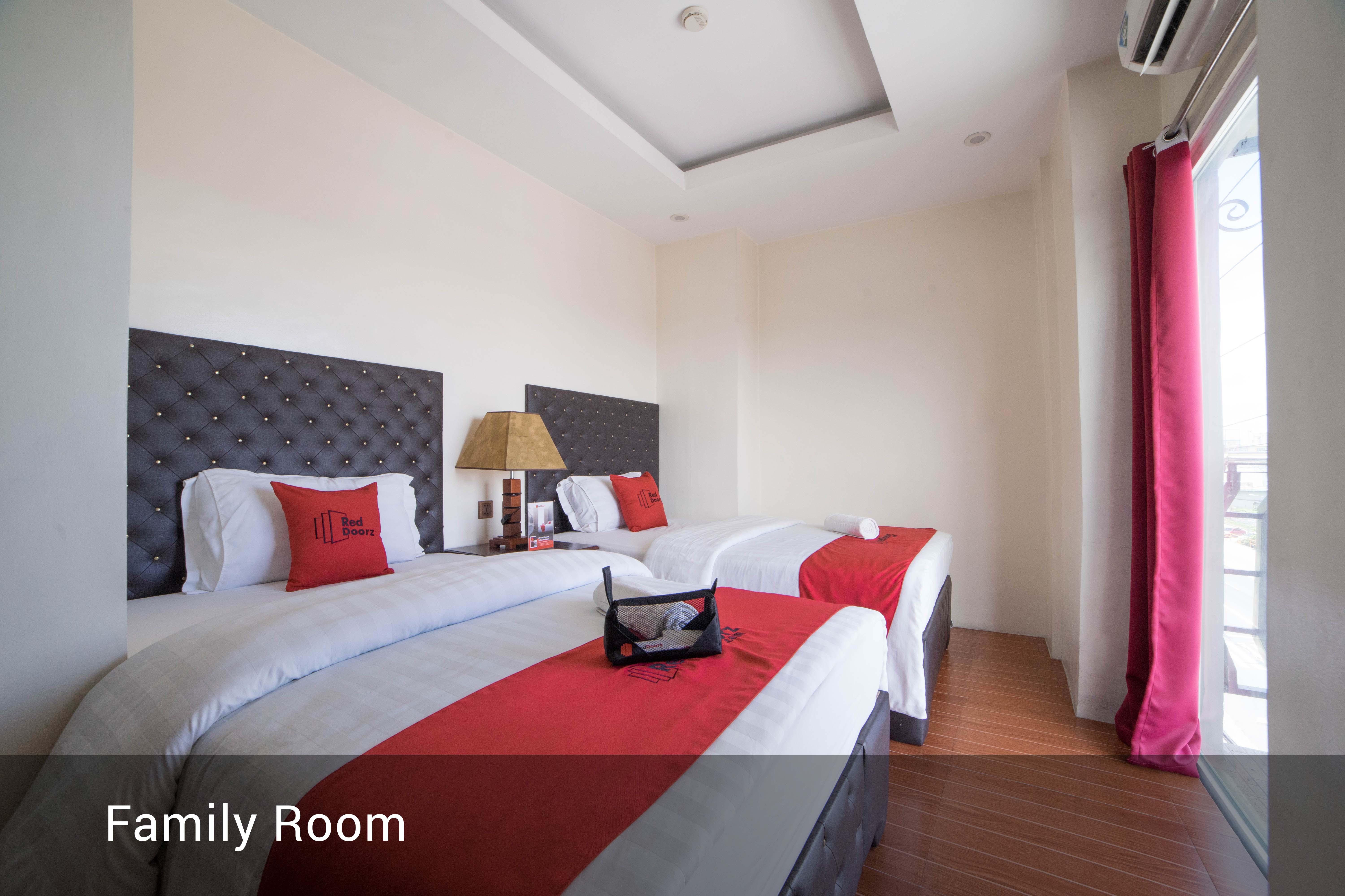 Reddoorz Plus @ Balibago Angeles City Екстер'єр фото