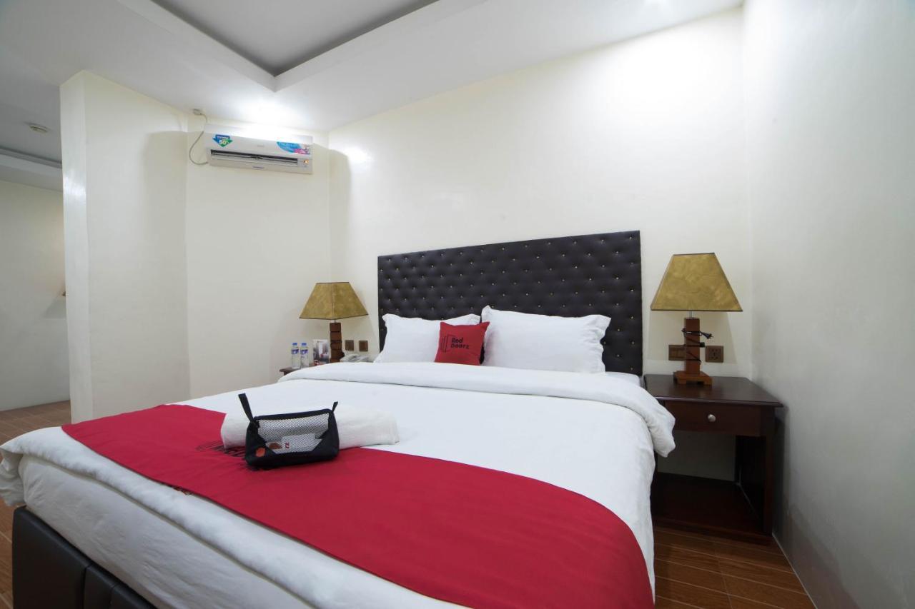 Reddoorz Plus @ Balibago Angeles City Екстер'єр фото