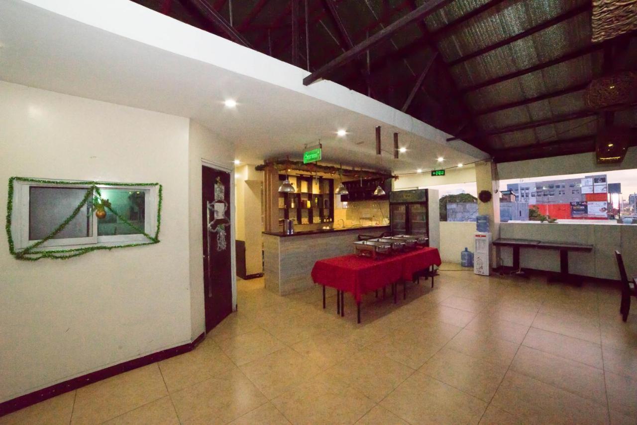 Reddoorz Plus @ Balibago Angeles City Екстер'єр фото